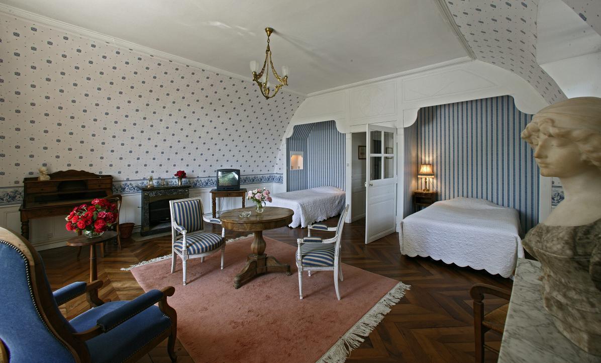 Hostellerie De La Commanderie Condat-sur-Vezere Ngoại thất bức ảnh